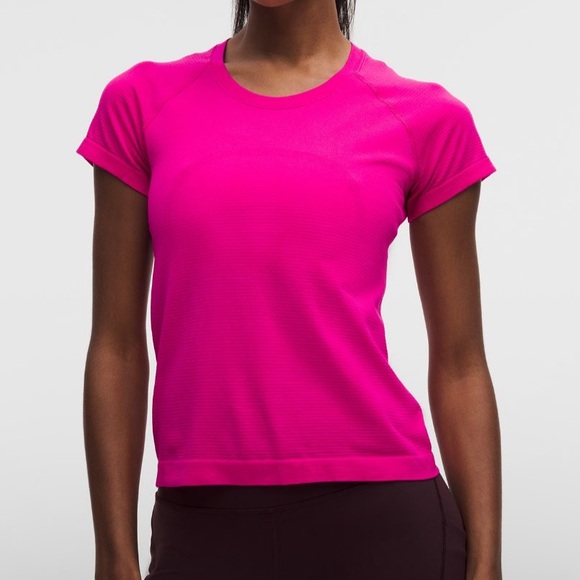 lululemon athletica Tops - Lululemon Swiftly Tech Short-Sleeve Shirt 2.0 *Waist Length 4